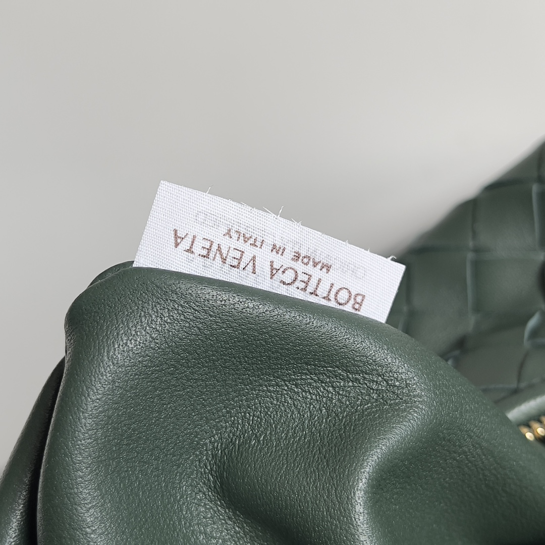 Bottega Veneta Hobo Bags